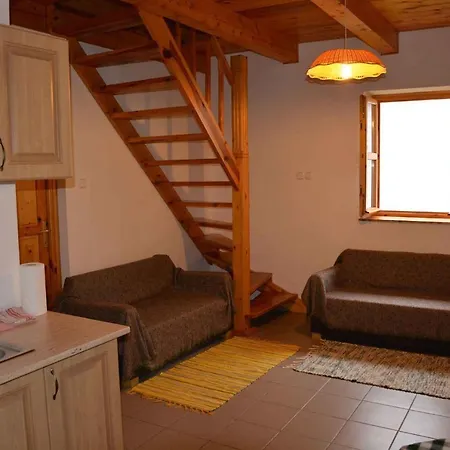 In - Balaton 18075 Balatonberény