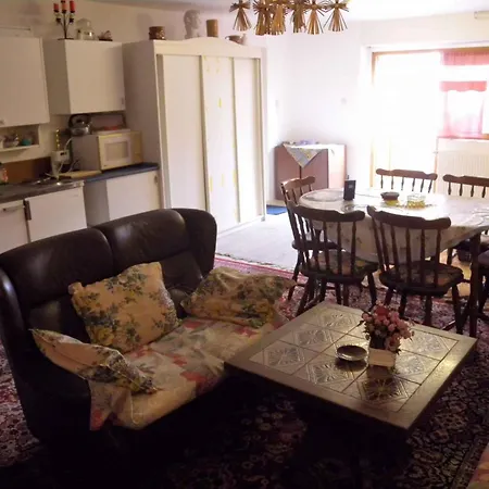 8 * Balatonbereny
