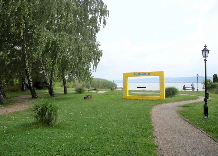 In - Balaton 18075 בית נופש Balatonberény