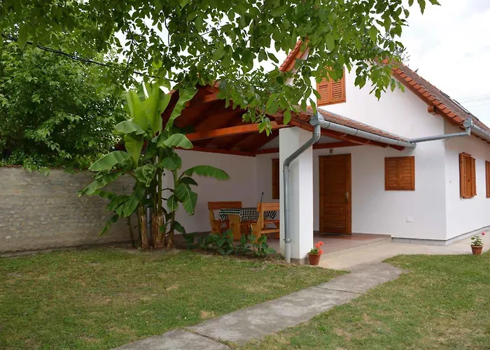 In - Balaton 18075 * Balatonberény